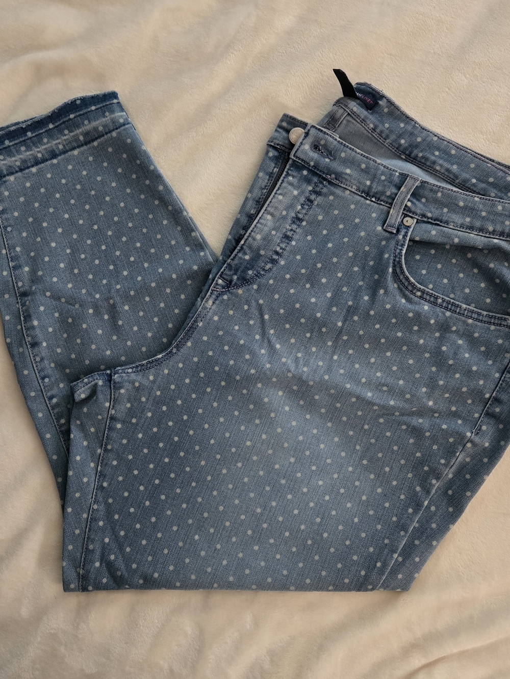 Isaac Mizrahi Unhemmed Light Blue Polka Dot Straight Leg Jeans